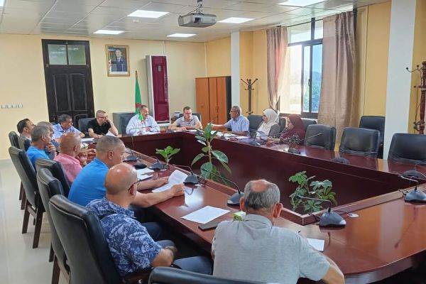 conseil-09-juin-7342E5D95-8CCE-1392-A8AD-EDA7194D4A7E.jpg